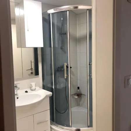Apartment Mt70 *